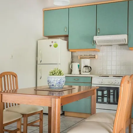 Emily Sami (Kefalonia)