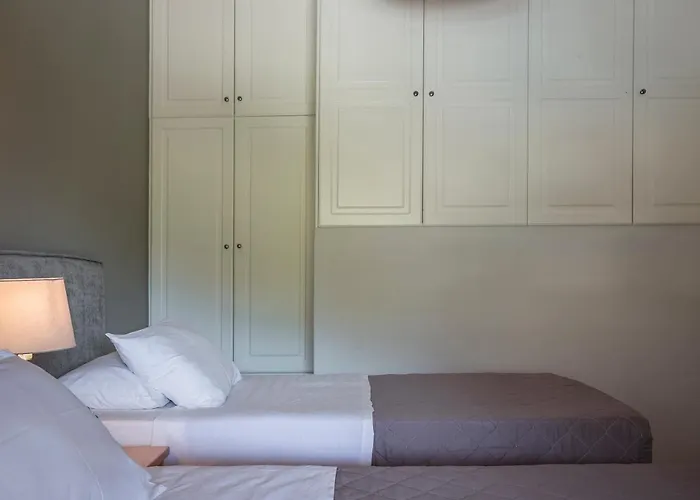 Holiday home Emily *