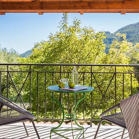 Emily Holiday home *